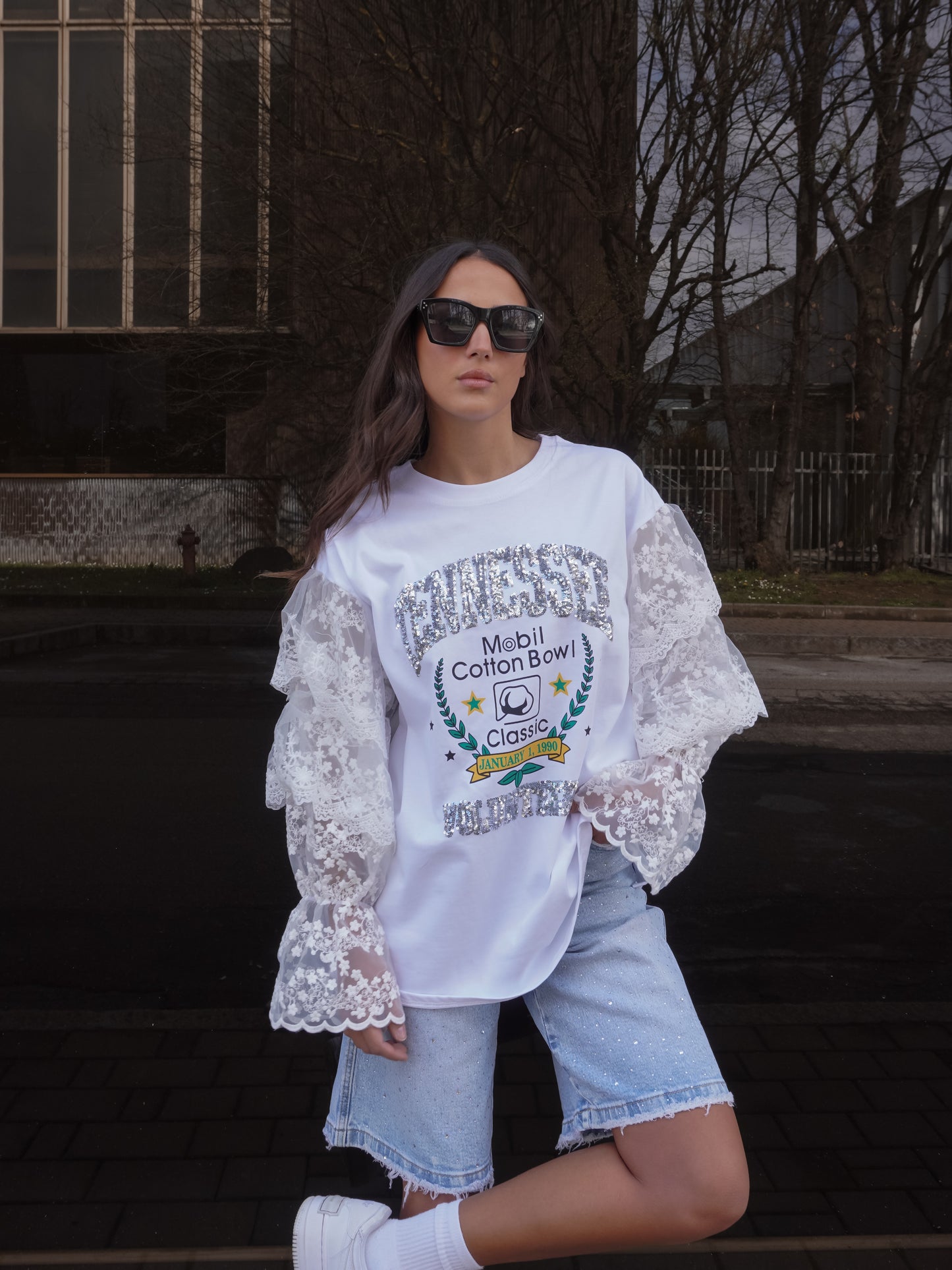 T-SHIRT OVER CON MANICHE IN PIZZO A SBUFFO